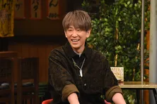 NEWS小山慶一郎、関西の“ソース文化”に驚き　“バラエティーの師匠”との収録は「本当におもしろいです」＜ちゃちゃ入れマンデー＞
