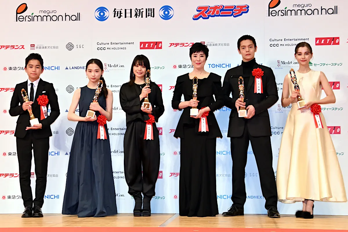 番家一路、伊東蒼、岸井ゆきの、寺島しのぶ、窪田正孝、嵐莉菜(写真左より)