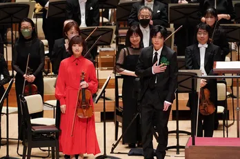 門脇麦&田中圭が「リバーサルオーケストラ・スぺシャルコンサート」で演奏を披露 田中『指揮者ってちょー気持ちいい!』