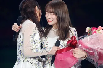 乃木坂46“最後の1期生”秋元真夏、11年のアイドル人生に幕「生まれ変わっても絶対に乃木坂46になりたい」