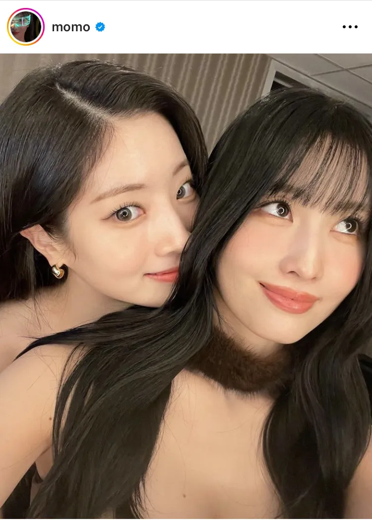 mkさん専用(ダヒョン+モモ) 画像・写真 TWICE・モモ＆ダヒョン、美デコルテあらわ…艶やかな2