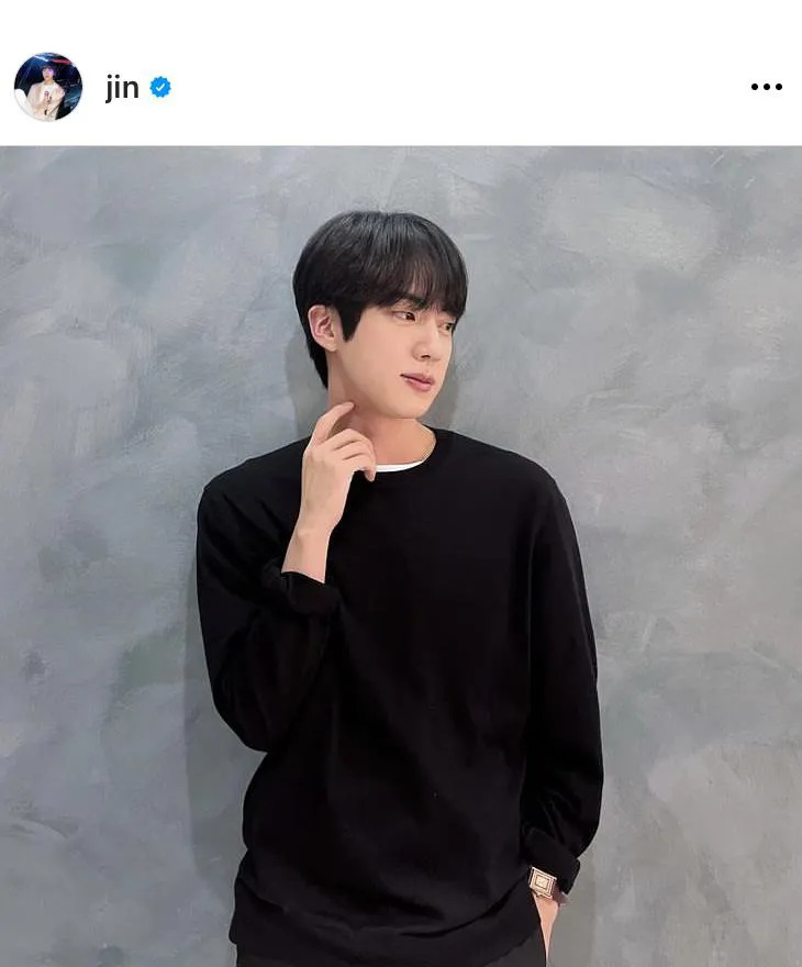 ※JINオフィシャルInstagram(jin)より