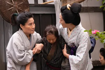 <大奥>冨永愛“吉宗”が片桐はいり“笙船”に出会って疫病対策に乗り出し、希望が感じられた