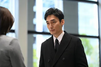 草なぎ剛“鷲津”が権力のとりこに…職務をおろそかにしてまで“鶴巻”排除に熱を入れる<罠の戦争>