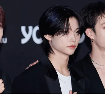 Stray Kids・フィリックス、美しさと愛嬌を兼ね備えたショットに「恋に落ちる」「完璧なビジュ」の声