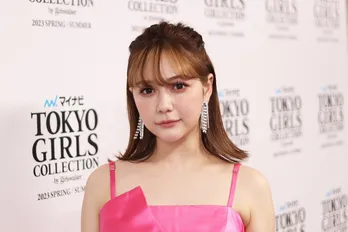 村重杏奈「イケイケで決めちゃいました(笑)」お姫様風ピンクドレスでランウエー