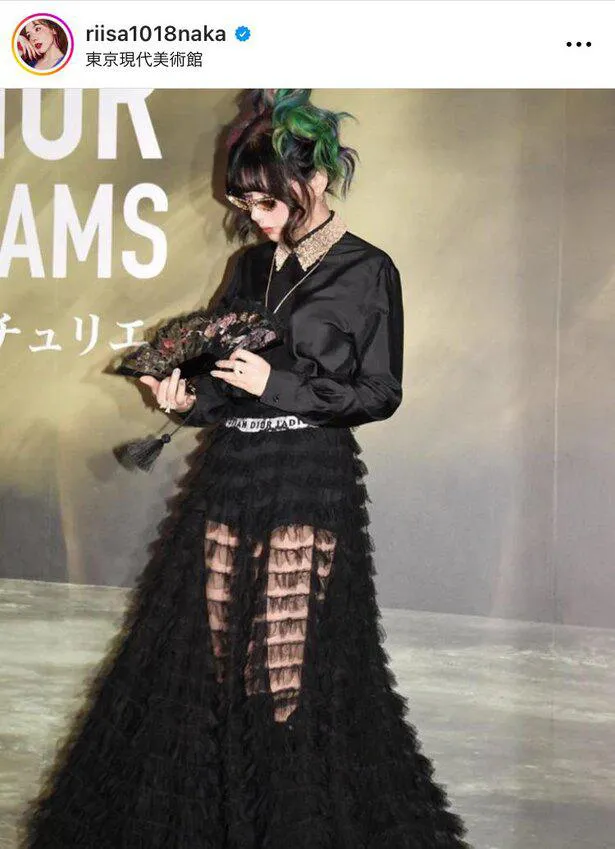 画像・写真 仲里依紗、ジャケットのクールな着こなしにファンから「黒