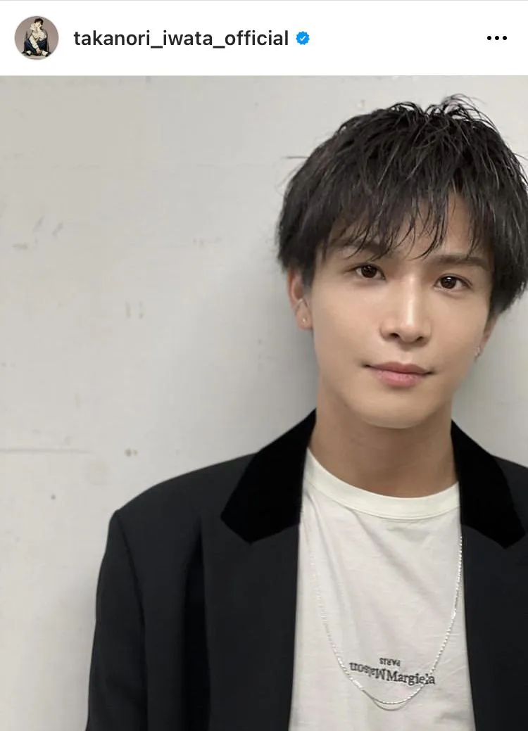 画像・写真 岩田剛典、桜をバックに佇む姿にファン「桜もがんちゃんも