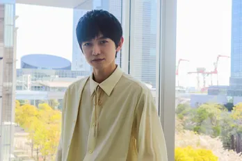 本郷奏多「久しぶりに撮影現場でLINE交換をしました」主演ドラマで荒木飛羽と仲良く＜クライムファミリー＞