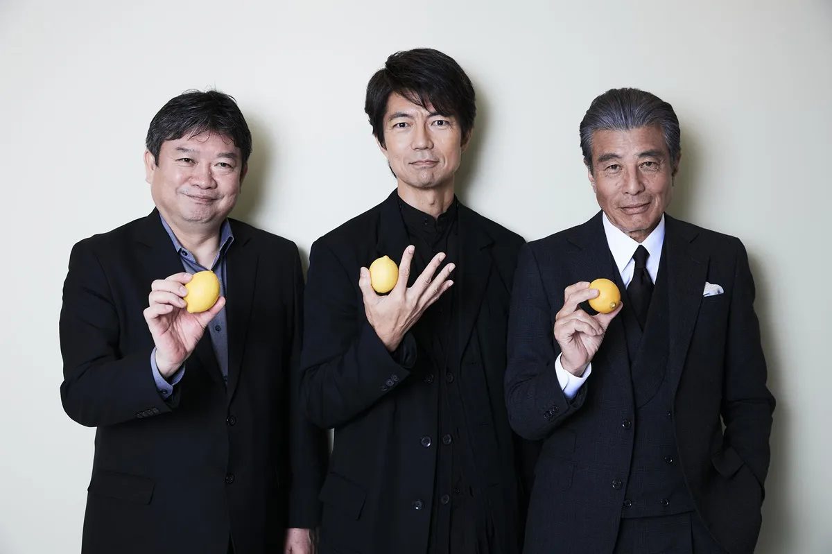 (写真左から)本広克行総監督、仲村トオル、舘ひろしが刑事ドラマへの想いを語った