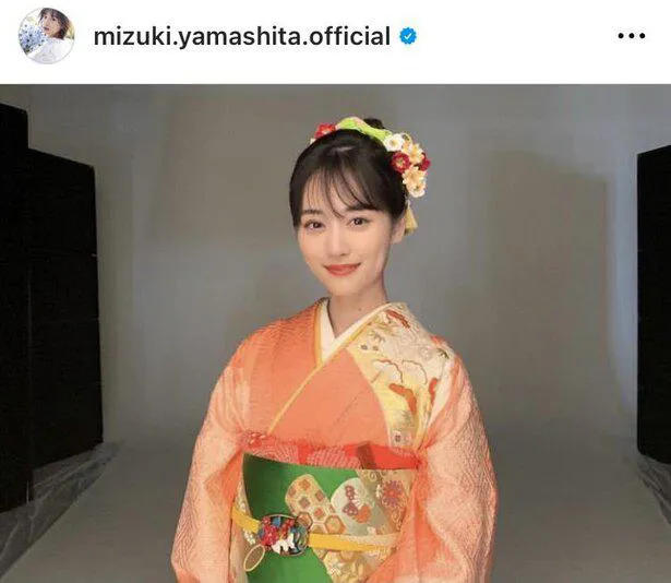 ※山下美月オフィシャルInstagram(mizuki.yamashita.official)より