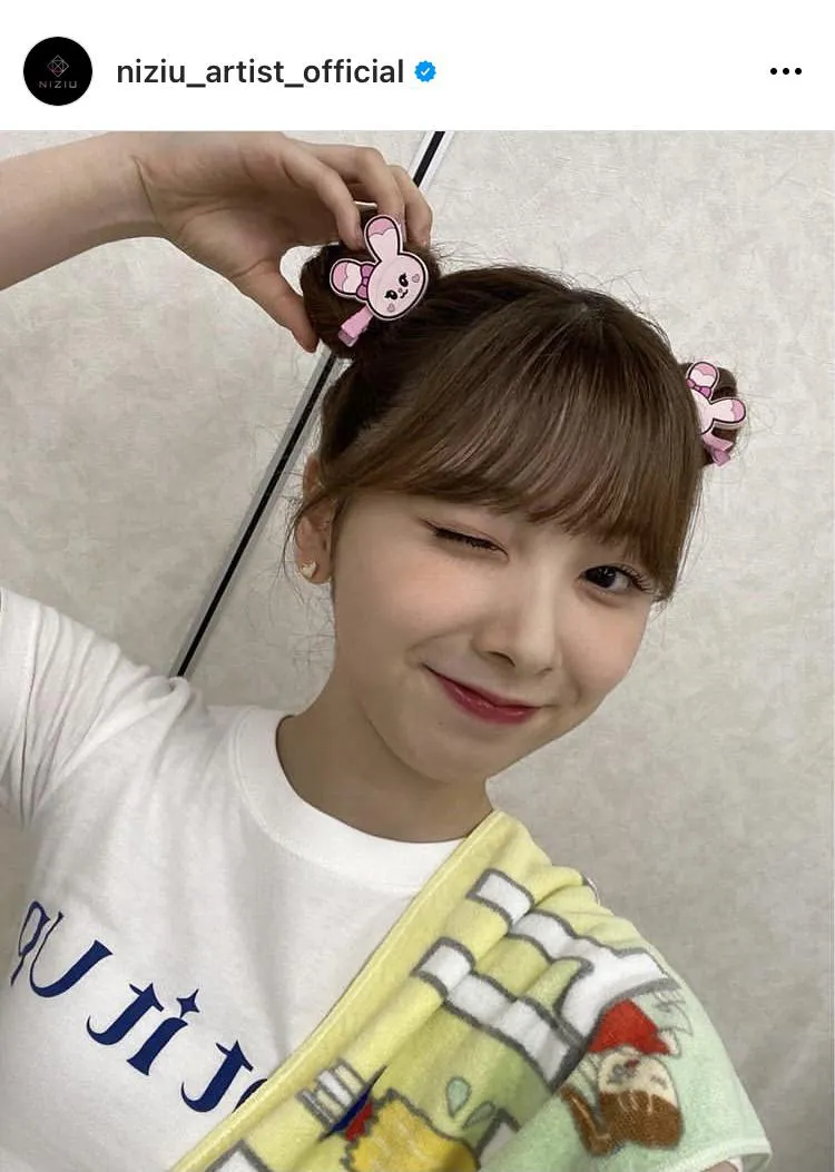 niziu ミイヒちゃんセット 画像・写真 “顔小さ〜い”…NiziU・ミイヒ、超小顔の9頭身ショットに