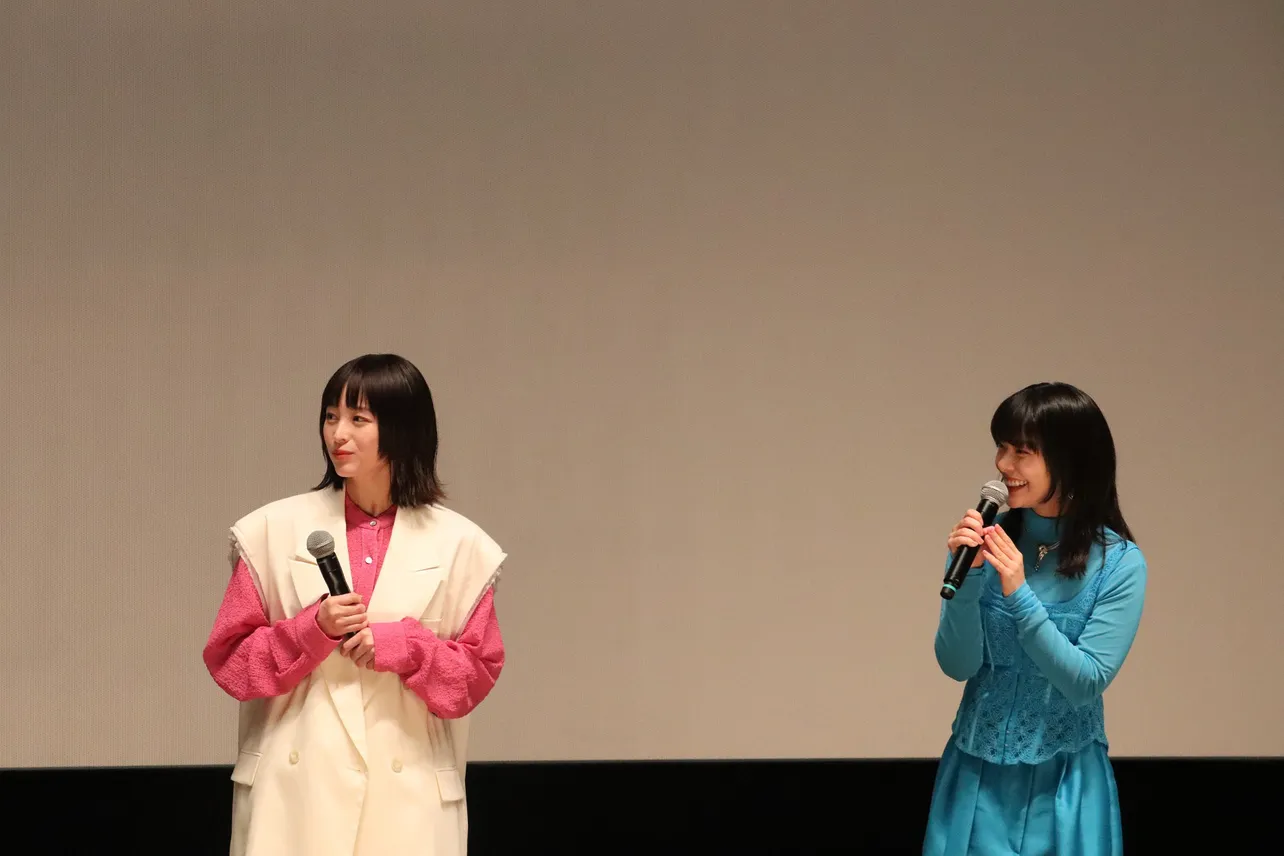 清野菜名と岸井ゆきの