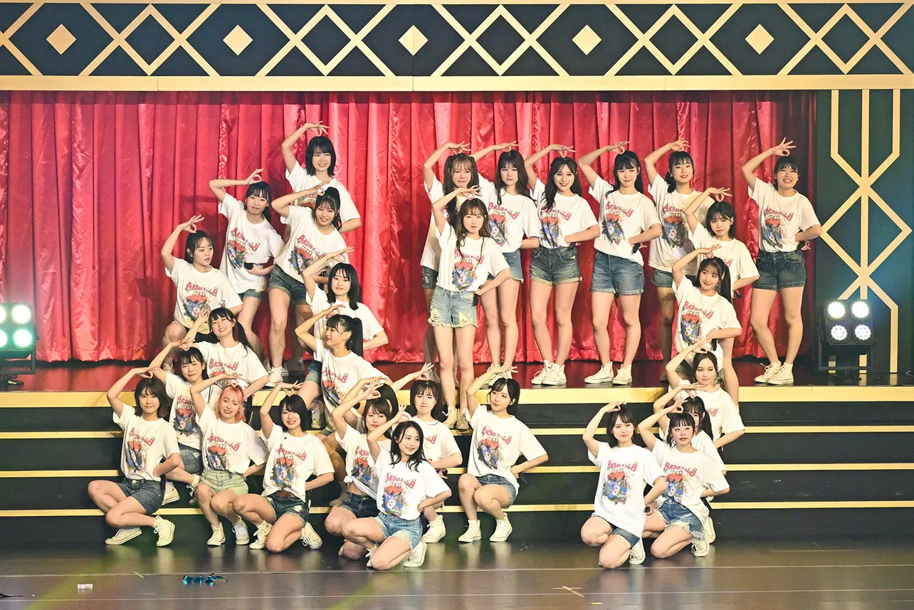 【写真】AKB48 チーム8の代表曲「47の素敵な街へ」で締めくくった