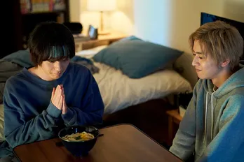 犬飼貴丈“豊”が飯島寛騎“穣”のうどんを食べる姿がかわいらしくも切ない<僕らの食卓>