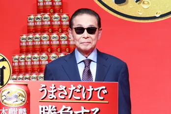 タモリ、新製品のコンセプトに感心「今の時代、ぼかして表現することがはやっている」