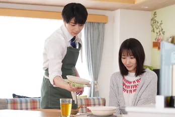 高杉真宙“山本”不在の隙に、前田拳太郎“花妻”が風邪を引いた波瑠“速見”に猛アプローチ<わたしのお嫁くん>