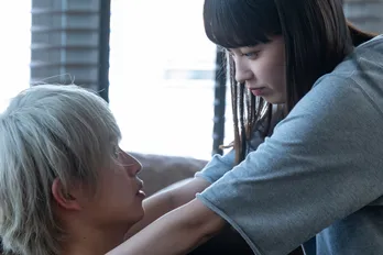 ソープ嬢・茅島みずき“留奈”に、歌い手アイドル・綱啓永“隼斗”が「夜までいない?」と真っすぐな誘い<明日カノ>