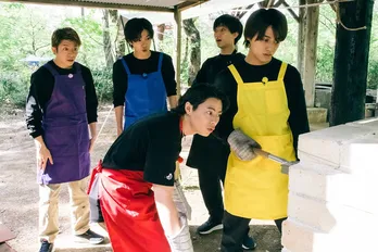 King & Prince、メンバー5人で1泊2日の旅を満喫 ミシュラン三つ星レストラン貸し切りでクイズ対決も<King & Princeる。>