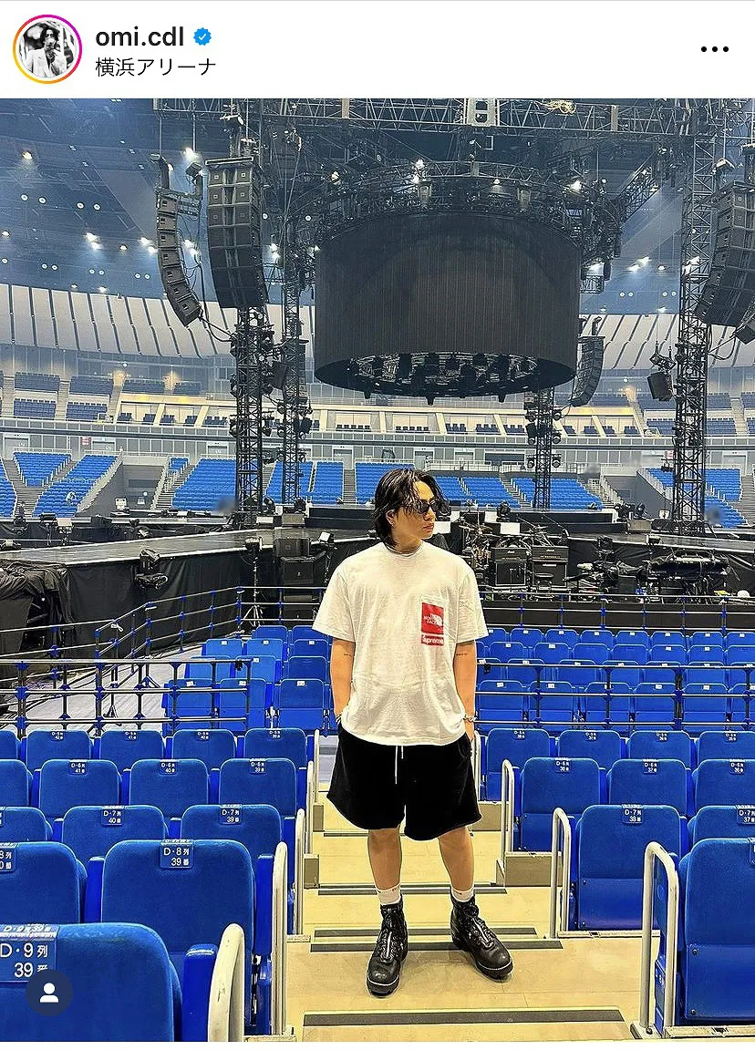 画像・写真 OMIこと登坂広臣、バケットハット姿で会場を見渡すショット