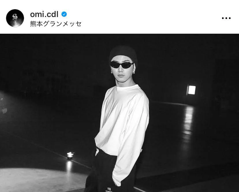 画像・写真 OMIこと登坂広臣、バケットハット姿で会場を見渡すショット