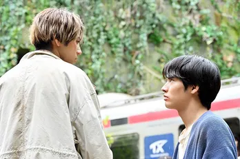 山田裕貴&赤楚衛二は「とにかく表情で語ってくれています」、ドラマPが第7話の見どころを明かす<ペンディングトレイン>