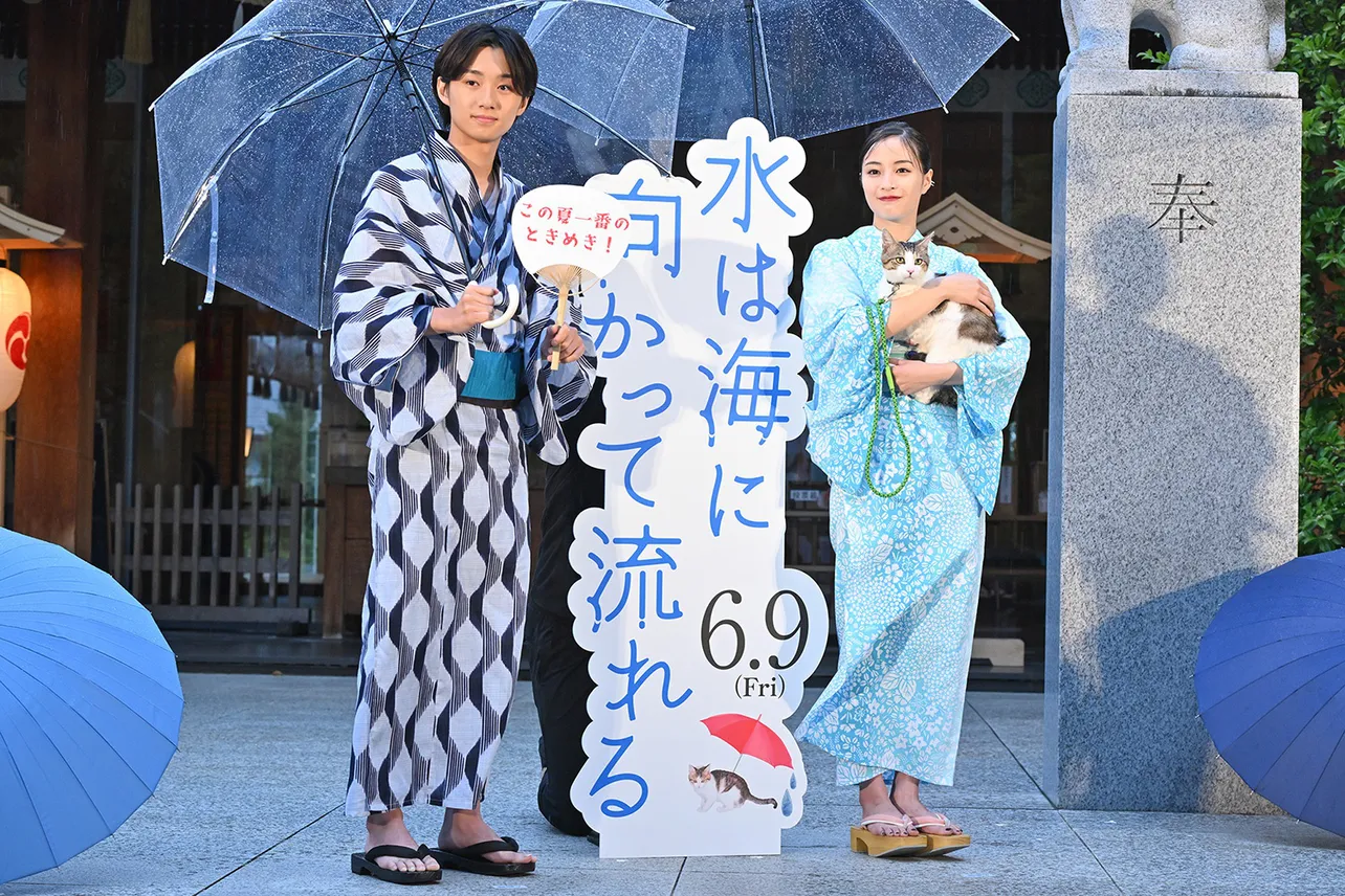 映画「水は海に向かって流れる」公開直前ヒット祈願イベントより