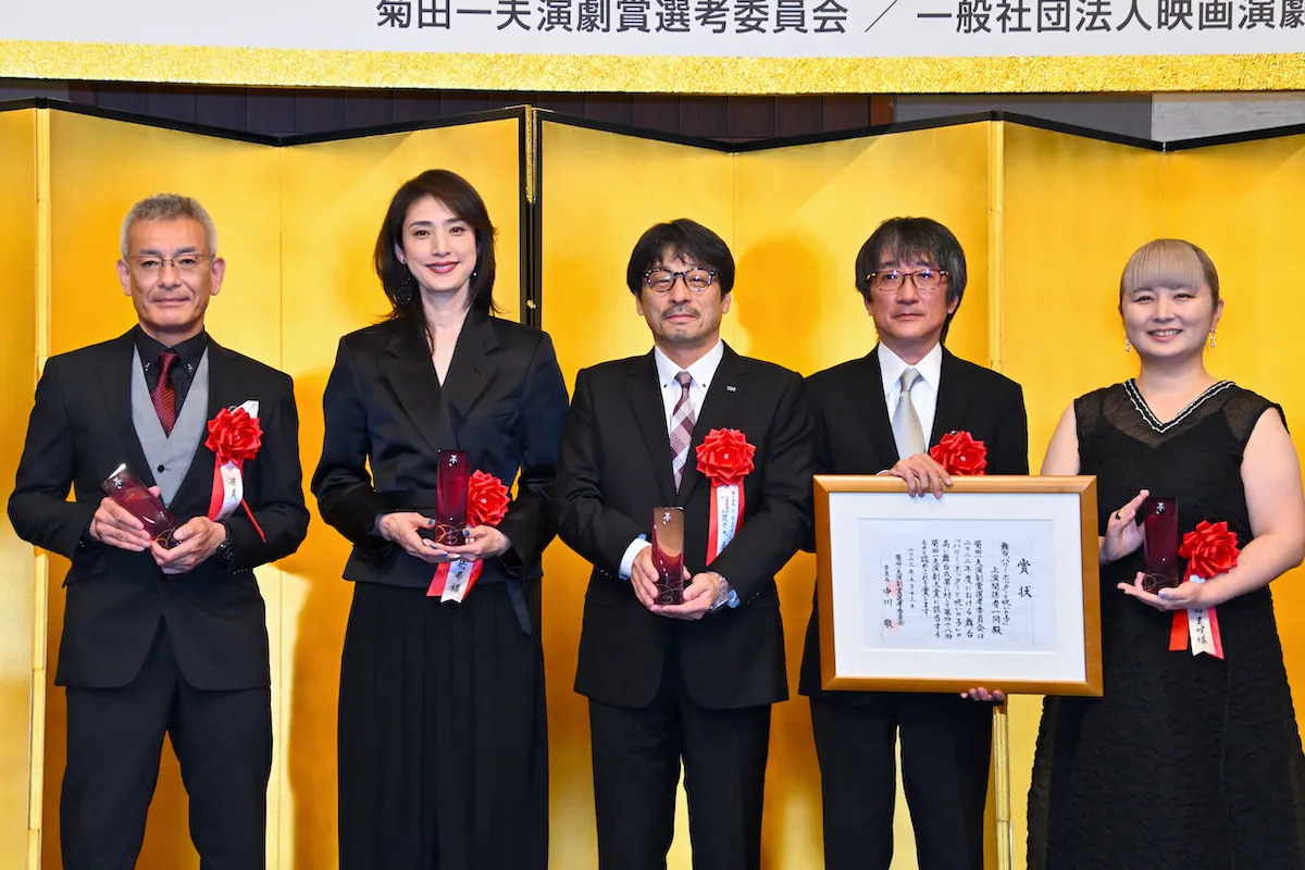 【写真】受賞者によるフォトセッション(左から2番目が天海祐希)