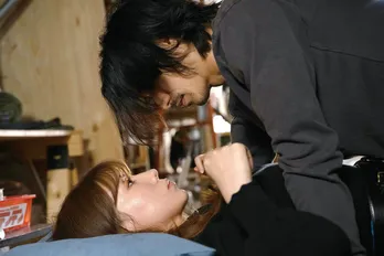 仲里依紗“ゆい”と錦戸亮“恭二”が密会、色気ダダ漏れのデートシーンが解禁<離婚しようよ>