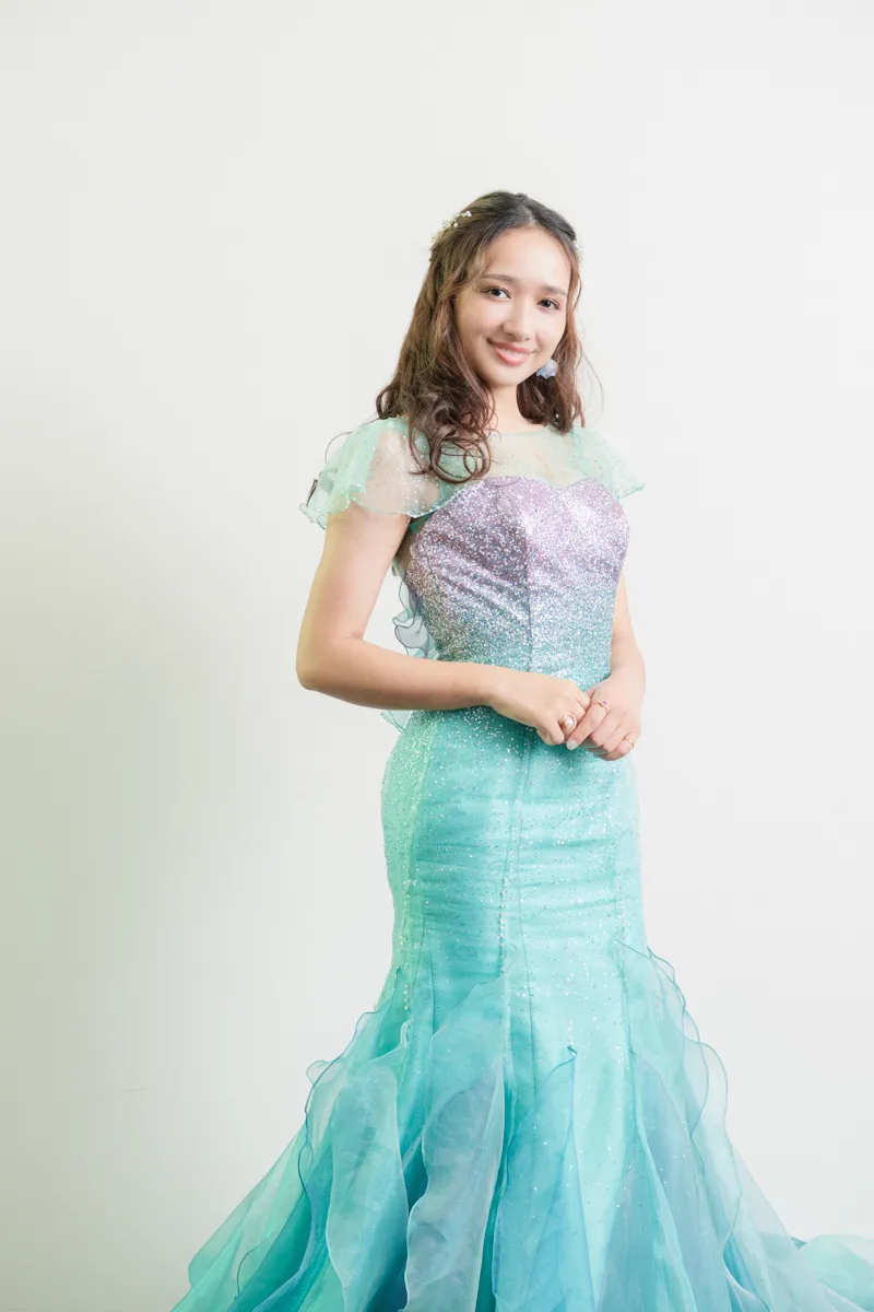 【写真】まるで人魚姫…！フワフワのドレス姿の豊原江理佳