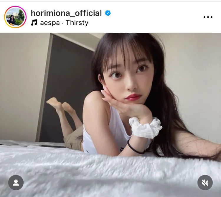 ※堀未央奈オフィシャルInstagram(horimiona_official)より