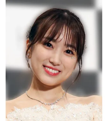 矢吹奈子22歳の誕生日を報告 イメチェンヘアと高級感漂うドレス姿に「世界一可愛い22歳」「幸せになってね」と祝福の声殺到