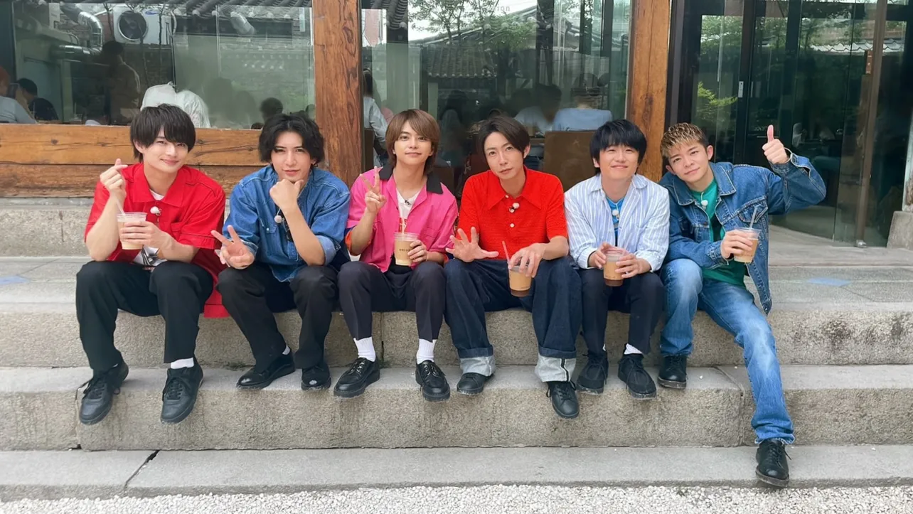 韓国を訪れた浮所飛貴、藤井流星、佐藤勝利、相葉雅紀、風間俊介、岸優太(写真左から)