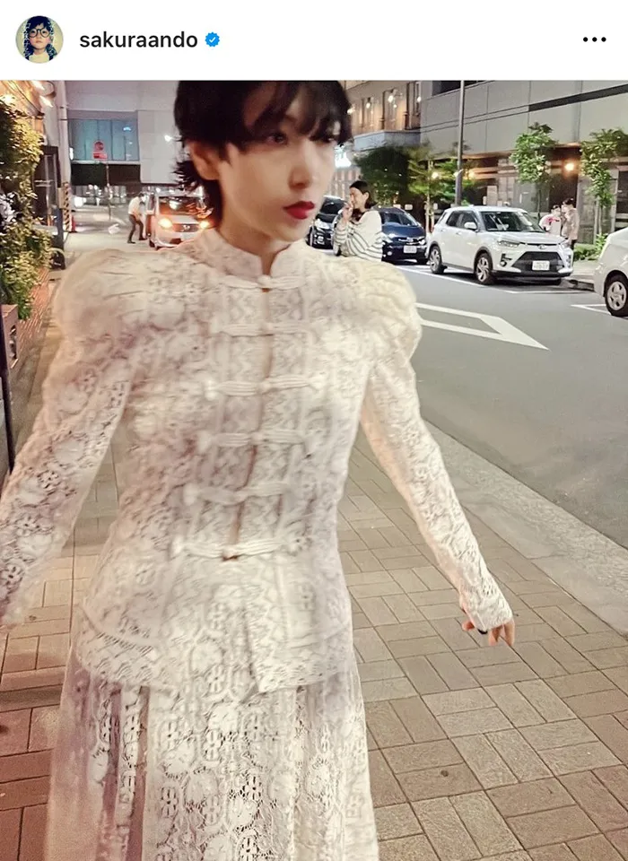 安藤サクラオフィシャルInstagram(sakuraando)より