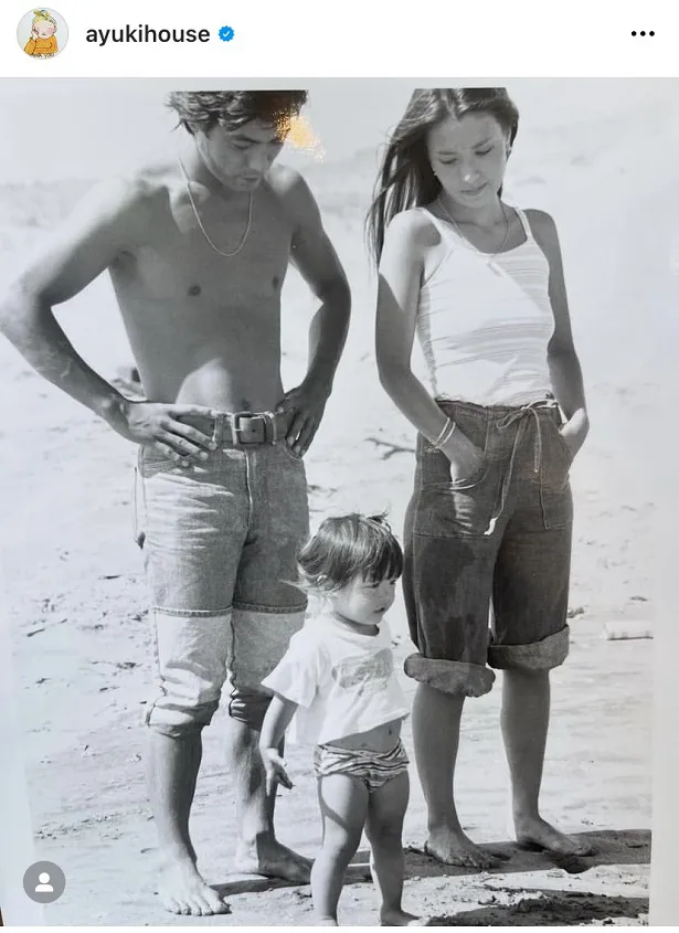 45年前とは思えない…岩城滉一のカッコよすぎる家族写真