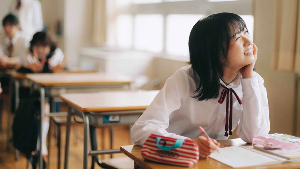 【写真】幸せそうにほほ笑む姿がかわいい上村ひなの“せるふ”