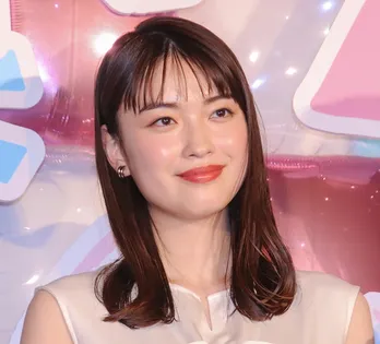 茅島みずき「毎日現場に行くのが楽しかった」 最終回を迎えたドラマ共演者と豪華2ショット