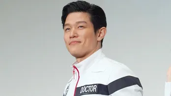 鈴木亮平“喜多見”と仲里依紗“千晶”のウェディングオフショットが「お似合い」「素敵」と反響を呼ぶ<TOKYO MER>