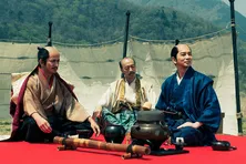 岡田准一“信長”「家康よ、化けおったな」妻と息子を亡くした松本潤“家康”について吐露<どうする家康>