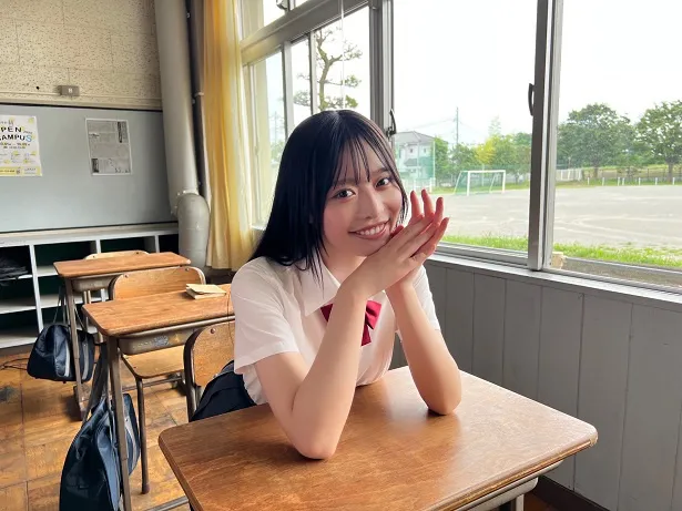Omoinotake新曲「幸せ」のミュージックビデオで初のヒロイン役を務めた高鶴桃羽