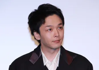 おそろいTシャツを着た中村倫也・生瀬勝久ら“イケおじ”消防団メンバーが「かっこいい」とファン歓喜<ハヤブサ消防団>