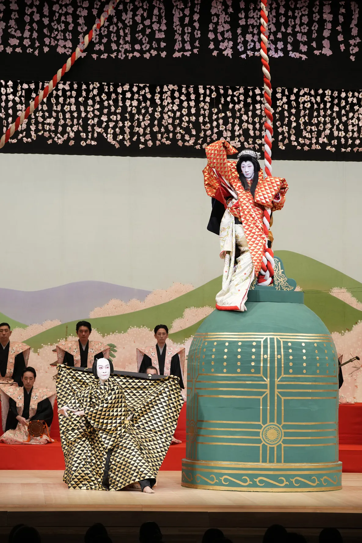 【写真】華やかな歌舞伎舞踊が見られる「男女道成寺」