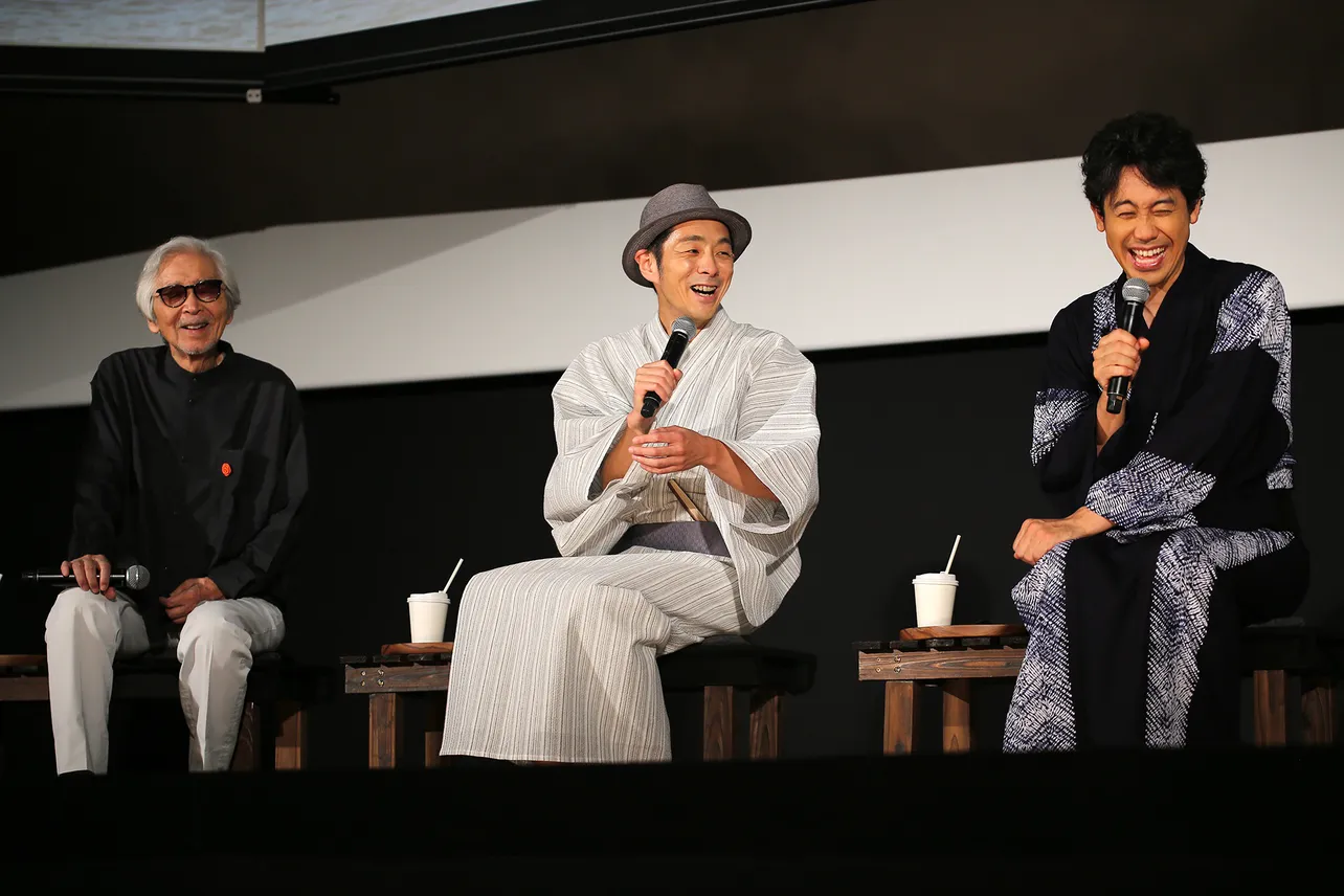 宮藤官九郎と大泉洋は撮影中に山田洋次監督によって「せりふが足される」と盛り上がる