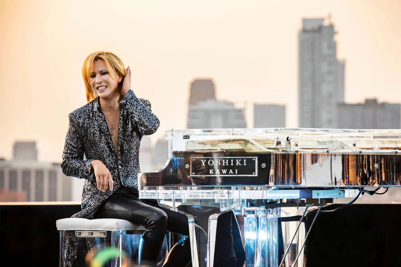 YOSHIKI初監督作品「YOSHIKI：UNDER THE SKY」公開決定