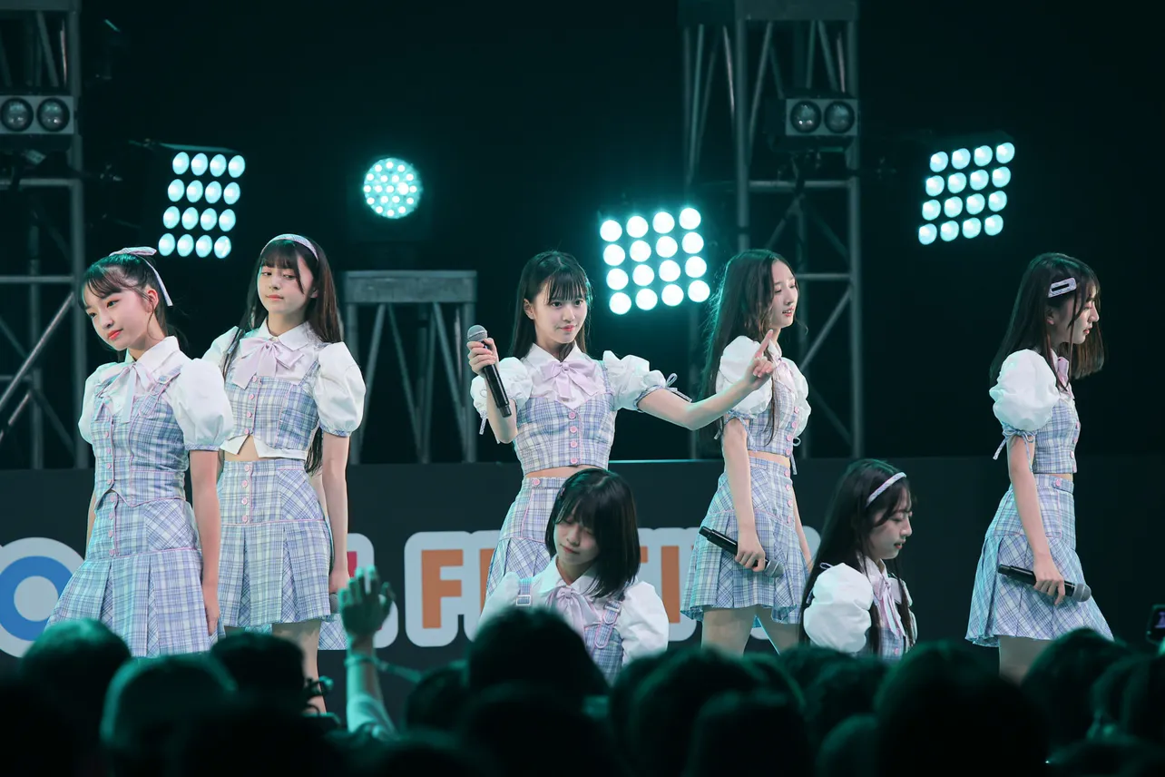 AKB48 18期研究生が「TIF」に初出演