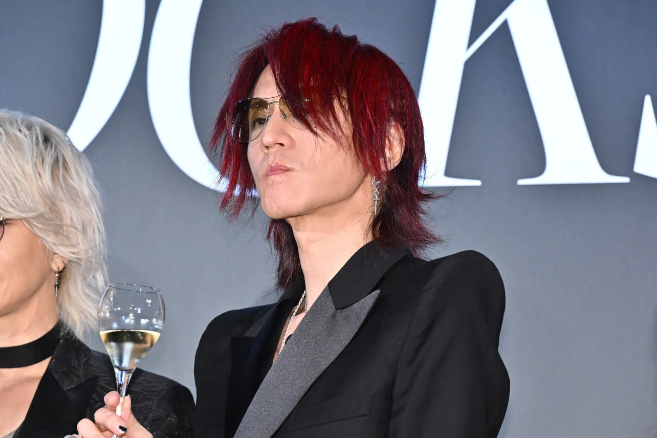  SUGIZO