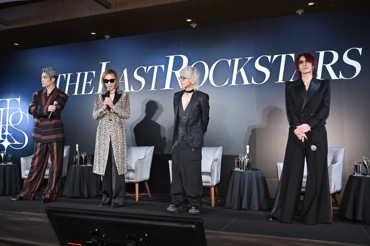 THE LAST ROCKSTARS