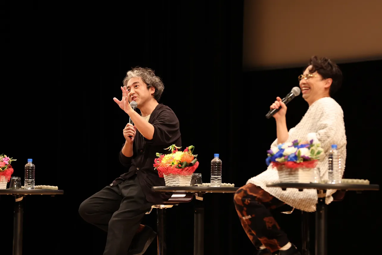 【写真】楽しそうにトークを繰り広げるムロツヨシと浜野謙太