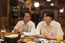 稲葉友“柊”が福士誠治“孝之”に恋バナする姿にほっこり<みなと商事コインランドリー2>