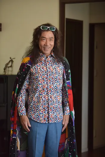 岸谷五朗が「ウチの夫―」ゲスト出演、13年ぶりに錦戸亮との共演に万感！